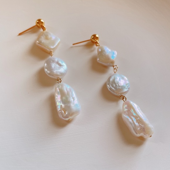 Genuine natural baroque pearl dangle earrings - Picture 4 of 6